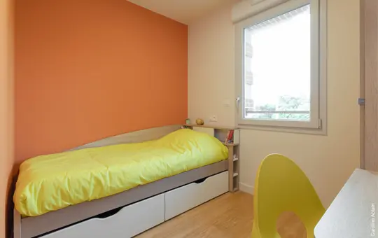 Vue chambre orange — Maison des enfants, Pornic — Nolwenn Kevell, architecte d’intérieur — vue 5