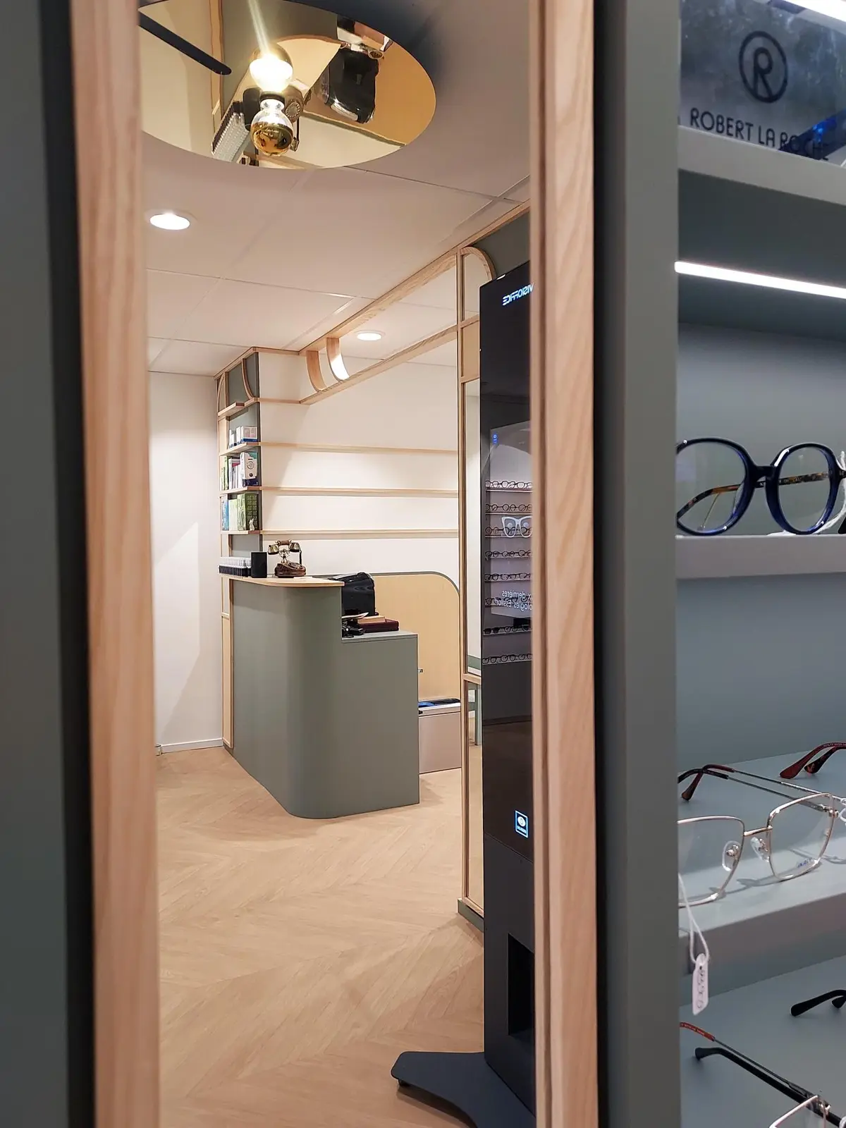 Agathe & Pierre Opticiens, Le Rheu — Nolwenn Kevell, architecte d’intérieur — vue 5
